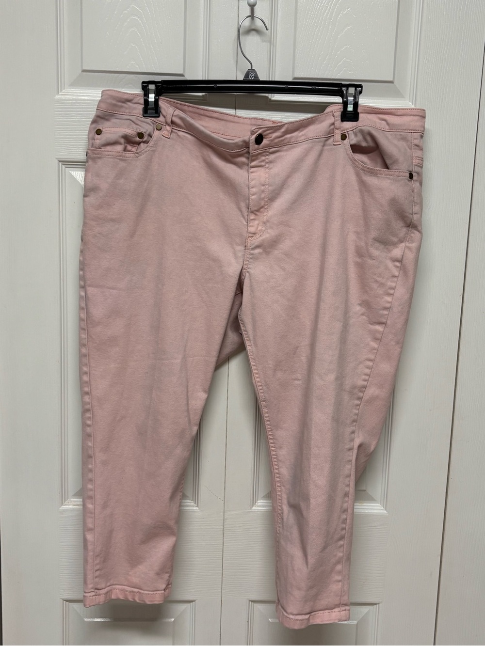 Women's Pink Mid-Rise Jeans